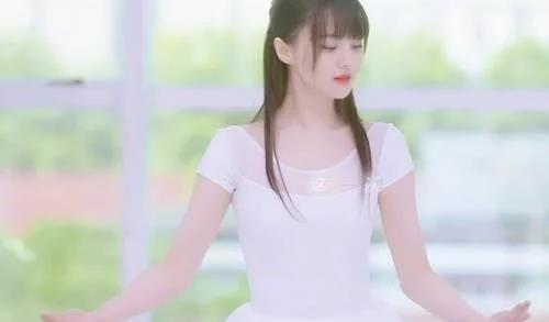 郑爽跳舞的视频,郑爽热舞风采惊艳呈现